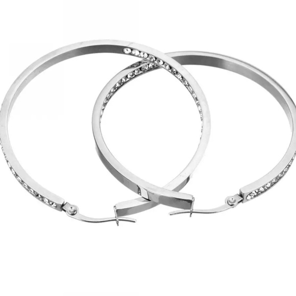 🍒NEW🍒INSIDE OUT STAINLESS STEEL HOOPS - Picture 5 of 6